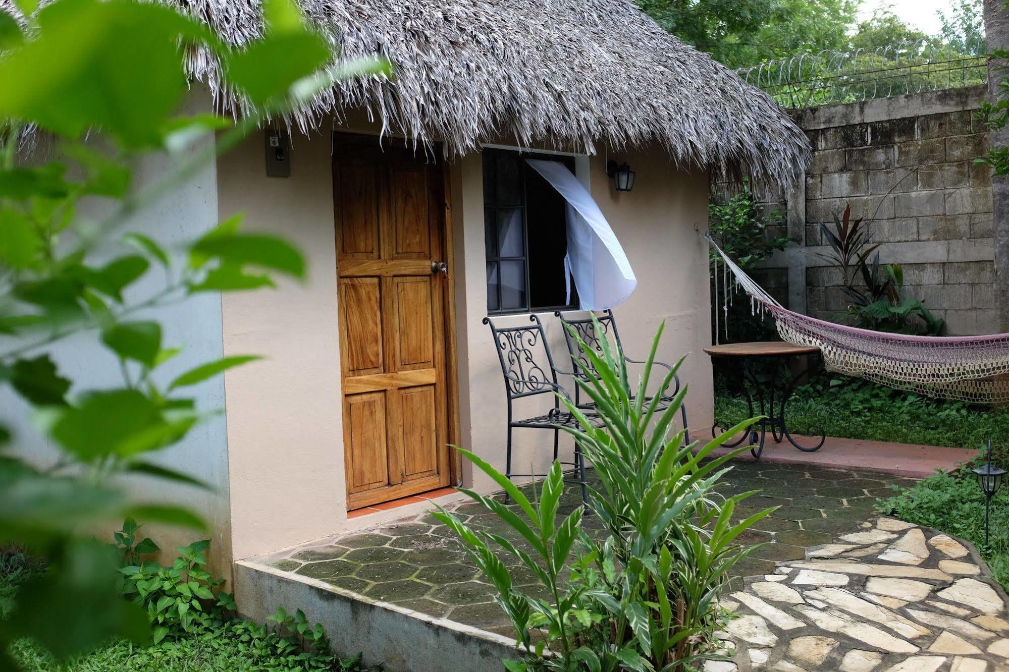 Hotel Mariposa Leon Luaran gambar